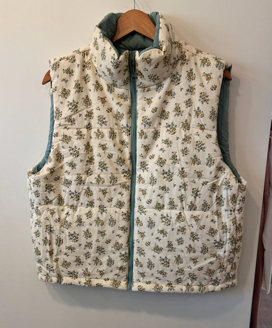Garden Bloom Puffer Vest (Cream/Green Floral)