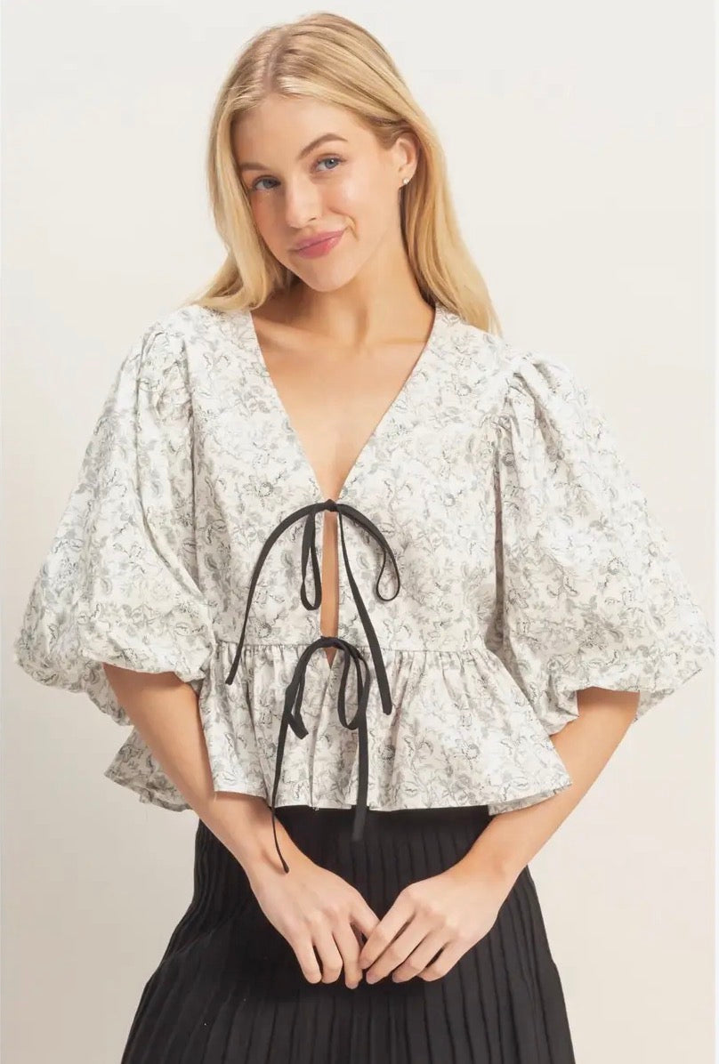 Vintage Floral Tie Front Top (black/white)