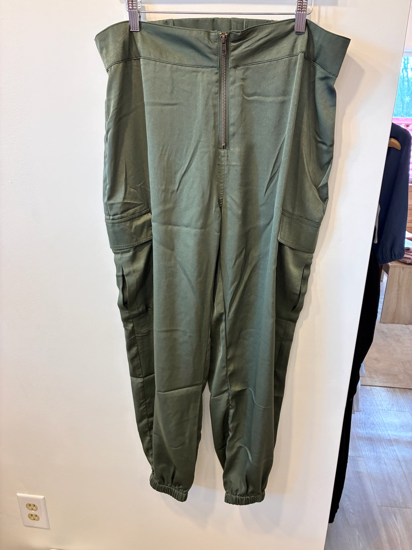 Plus Urban Edge Cargo Joggers (Olive)