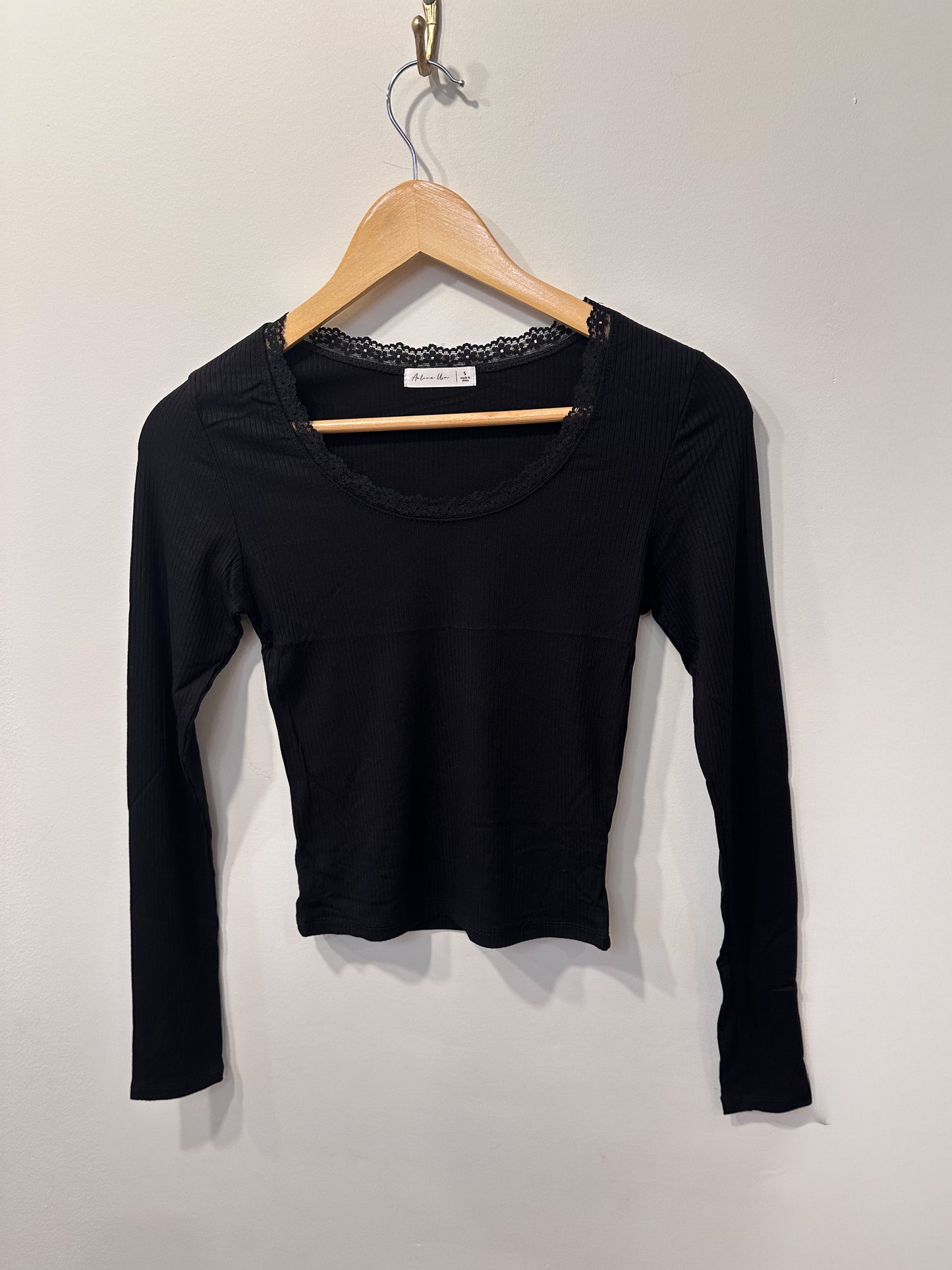 Soft Romance Ribbed Top (Black)