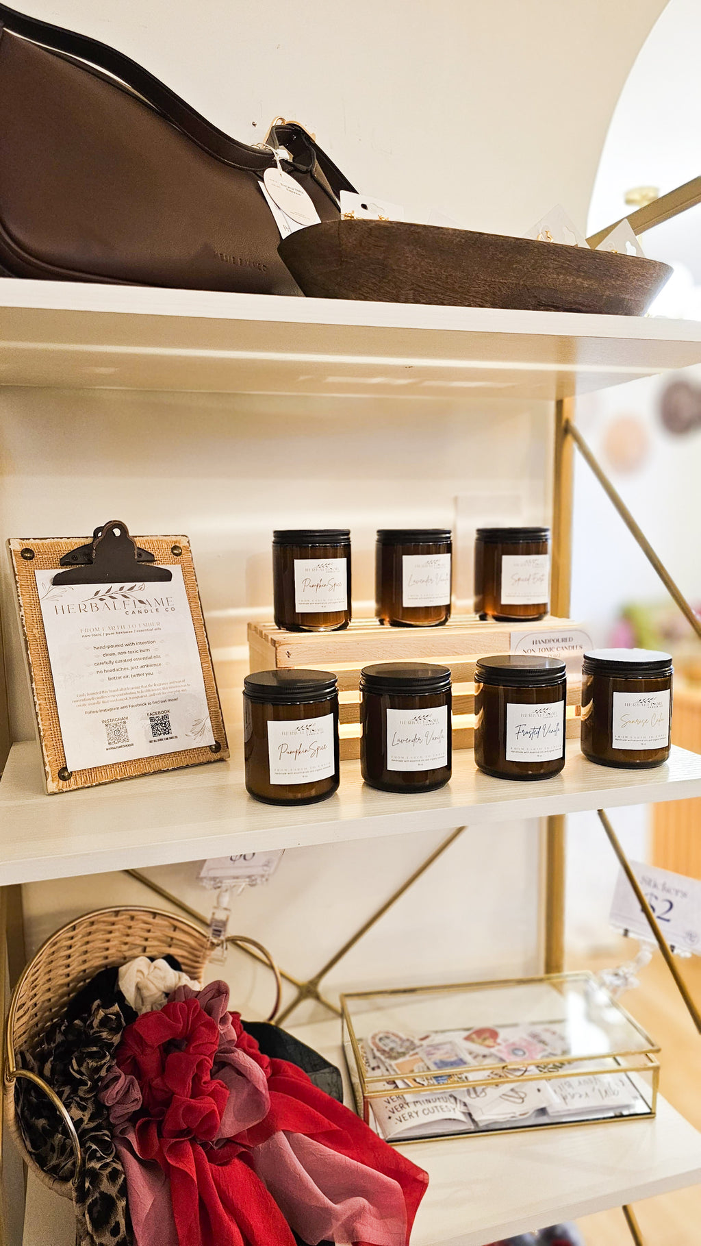 Herbal Flame Candle Co. – 8 oz Non-Toxic Beeswax Candle