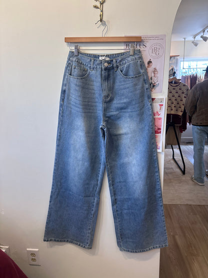 Everyday Ease Wide-Leg Denim Pant