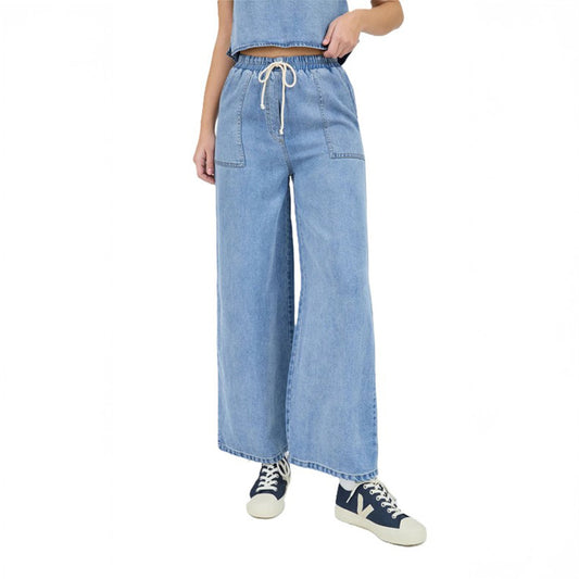 Light Wash Wide-Leg Denim Pants